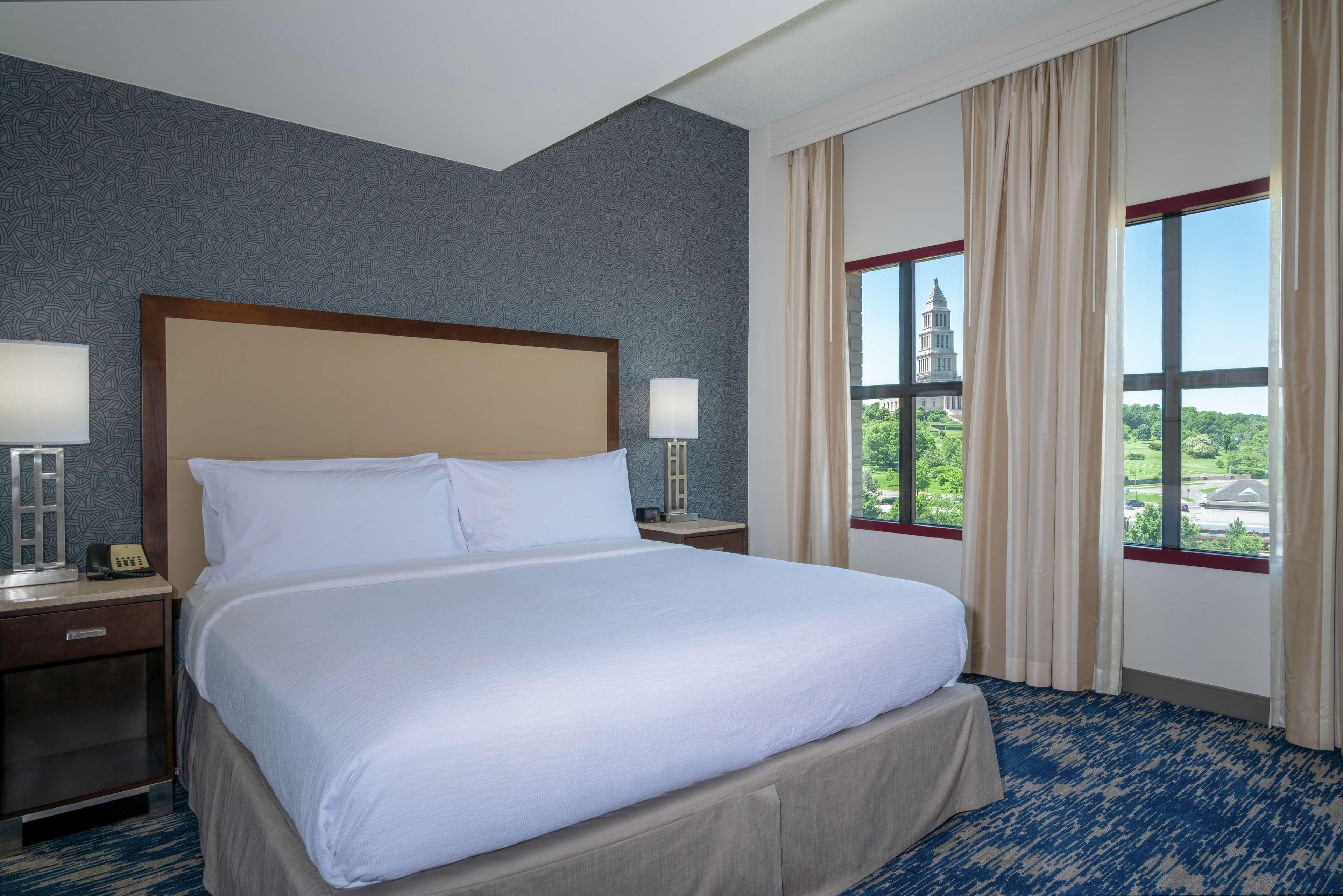 เอมบาสซีสวีท อเล็กซานเดรีย โฮลด์ทาวน์ โฮเต็ล Hotel ภายนอก รูปภาพ