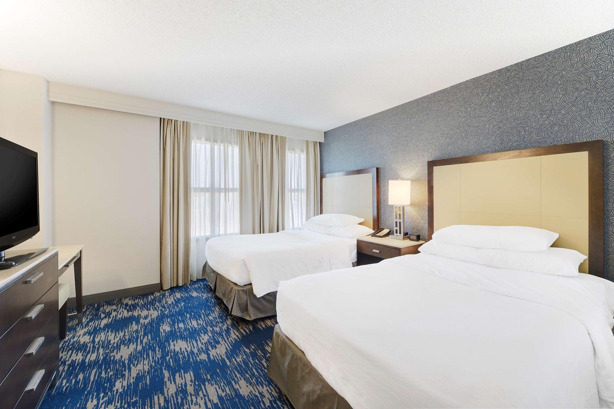 เอมบาสซีสวีท อเล็กซานเดรีย โฮลด์ทาวน์ โฮเต็ล Hotel ภายนอก รูปภาพ