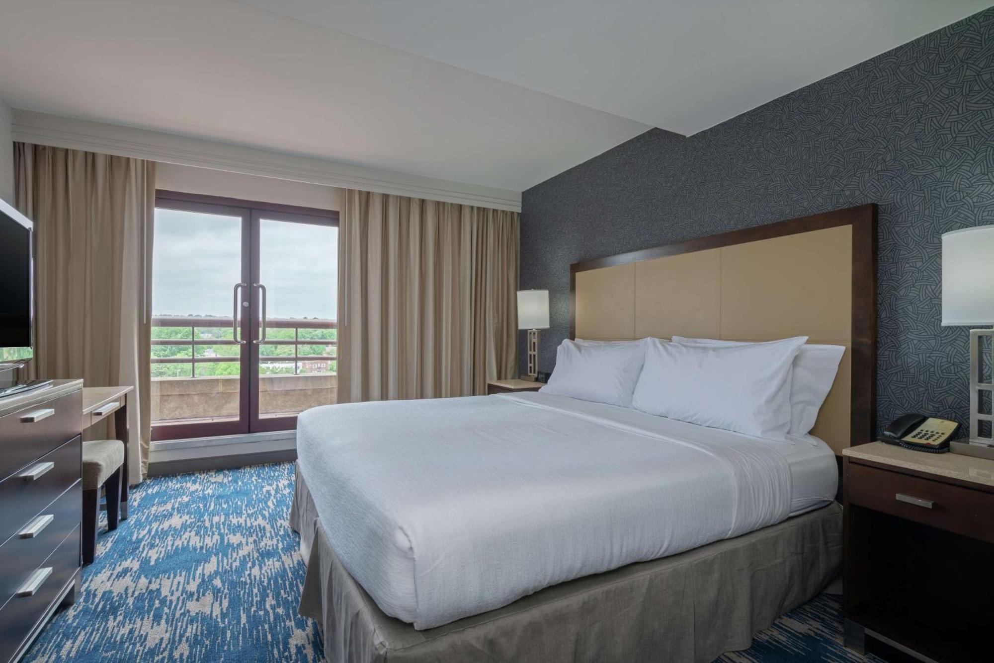 เอมบาสซีสวีท อเล็กซานเดรีย โฮลด์ทาวน์ โฮเต็ล Hotel ภายนอก รูปภาพ