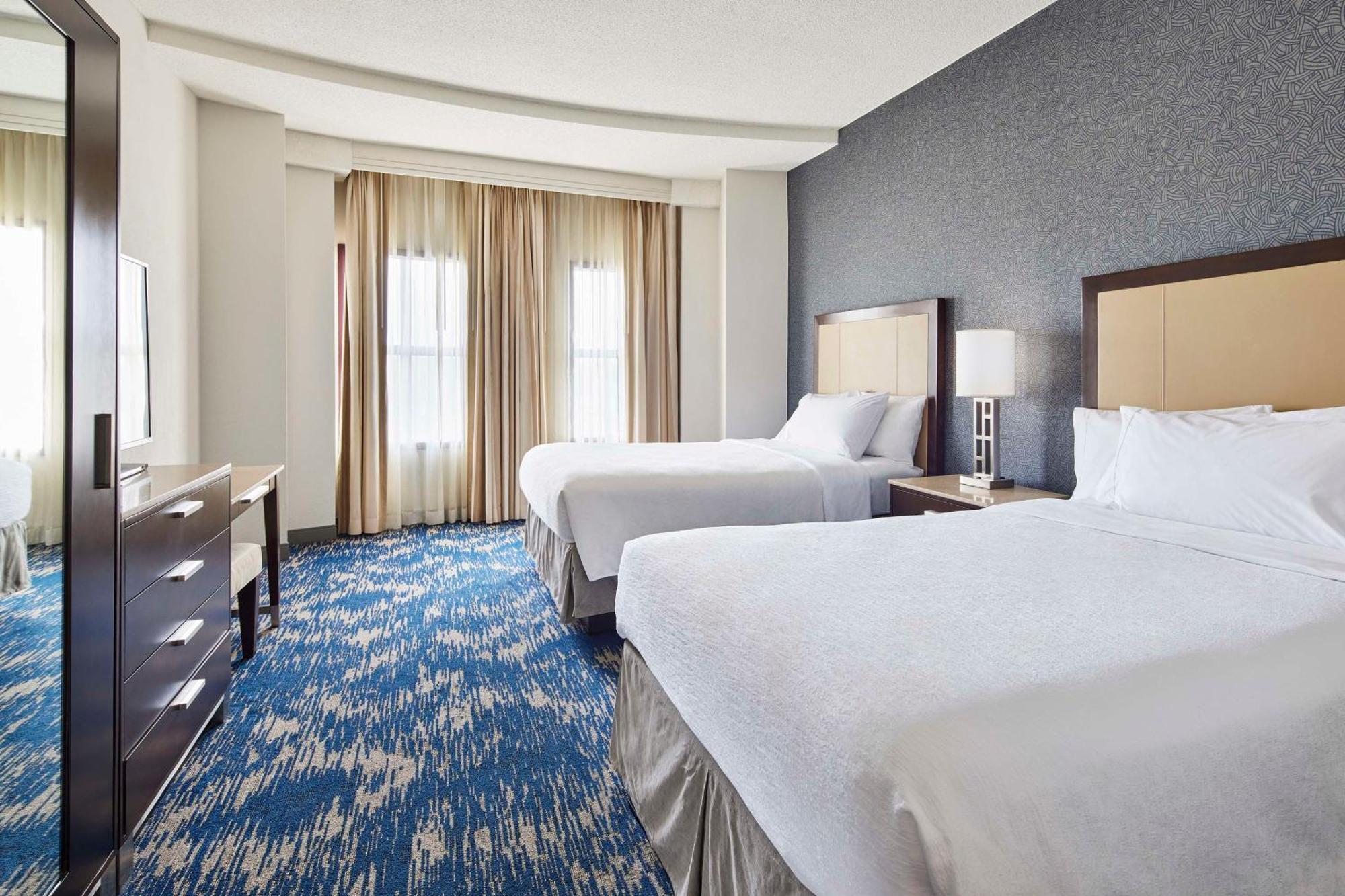 เอมบาสซีสวีท อเล็กซานเดรีย โฮลด์ทาวน์ โฮเต็ล Hotel ภายนอก รูปภาพ
